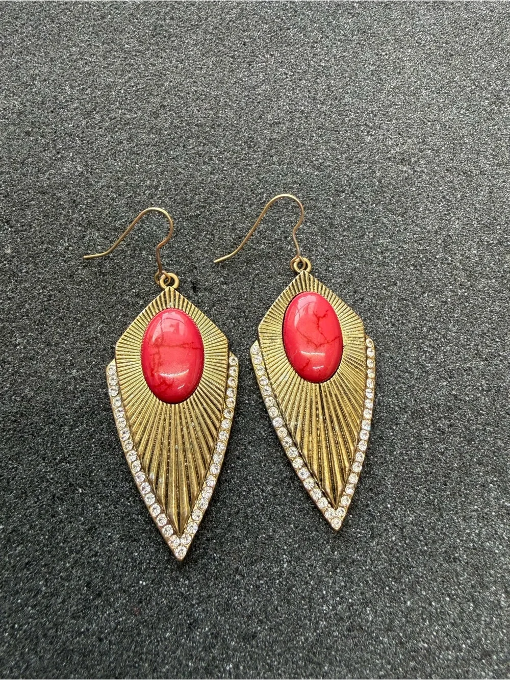 Spectacular Geometric drop earrings